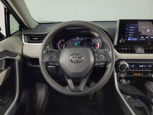 Used 2023 Toyota RAV4 XLE FWD image 20