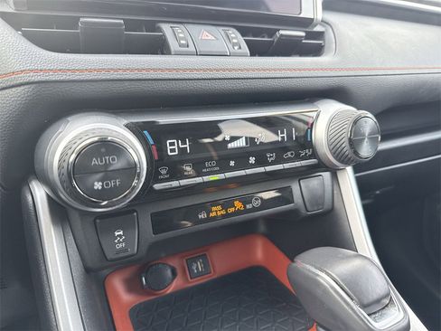 Used 2024 Toyota RAV4 Adventure image 16