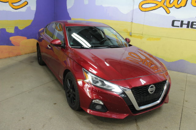Used 2019 Nissan Altima 2.5 Platinum AWD/4WD image 2