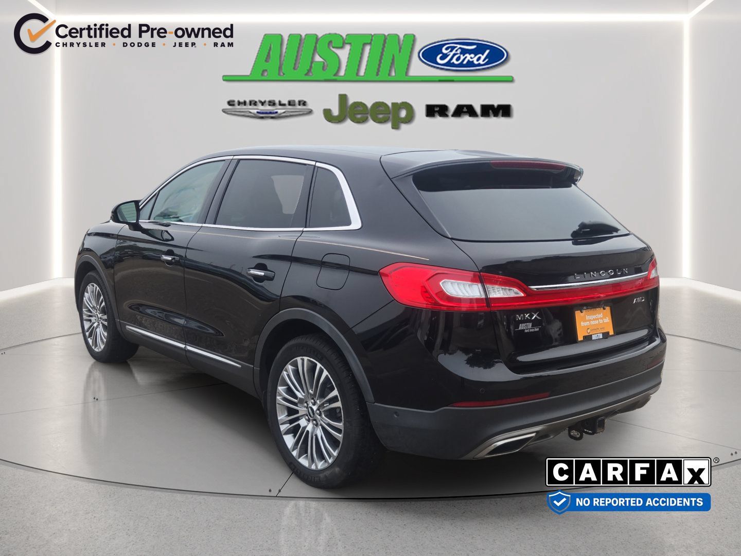 Used 2018 Lincoln MKX Reserve w/ Driver Assistance Package AWD/4WD image 3