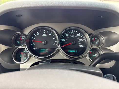 Used 2011 Chevrolet Silverado 2500 W/T w/ Snow Plow Prep Package AWD/4WD image 16