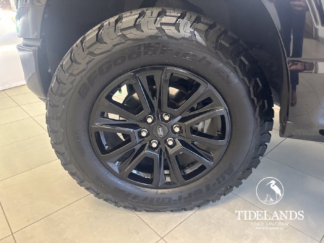 Certified 2024 Ford F150 Platinum w/ FX4 Off-Road Package AWD/4WD image 32