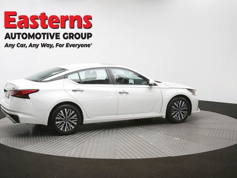 Used 2024 Nissan Altima 2.5 SV w/ SV Premium Package FWD image 43