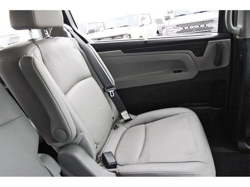 Used 2018 Honda Odyssey EX-L image 9