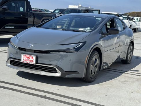 New 2026 Toyota Prius Plug-In Hybrid image 11