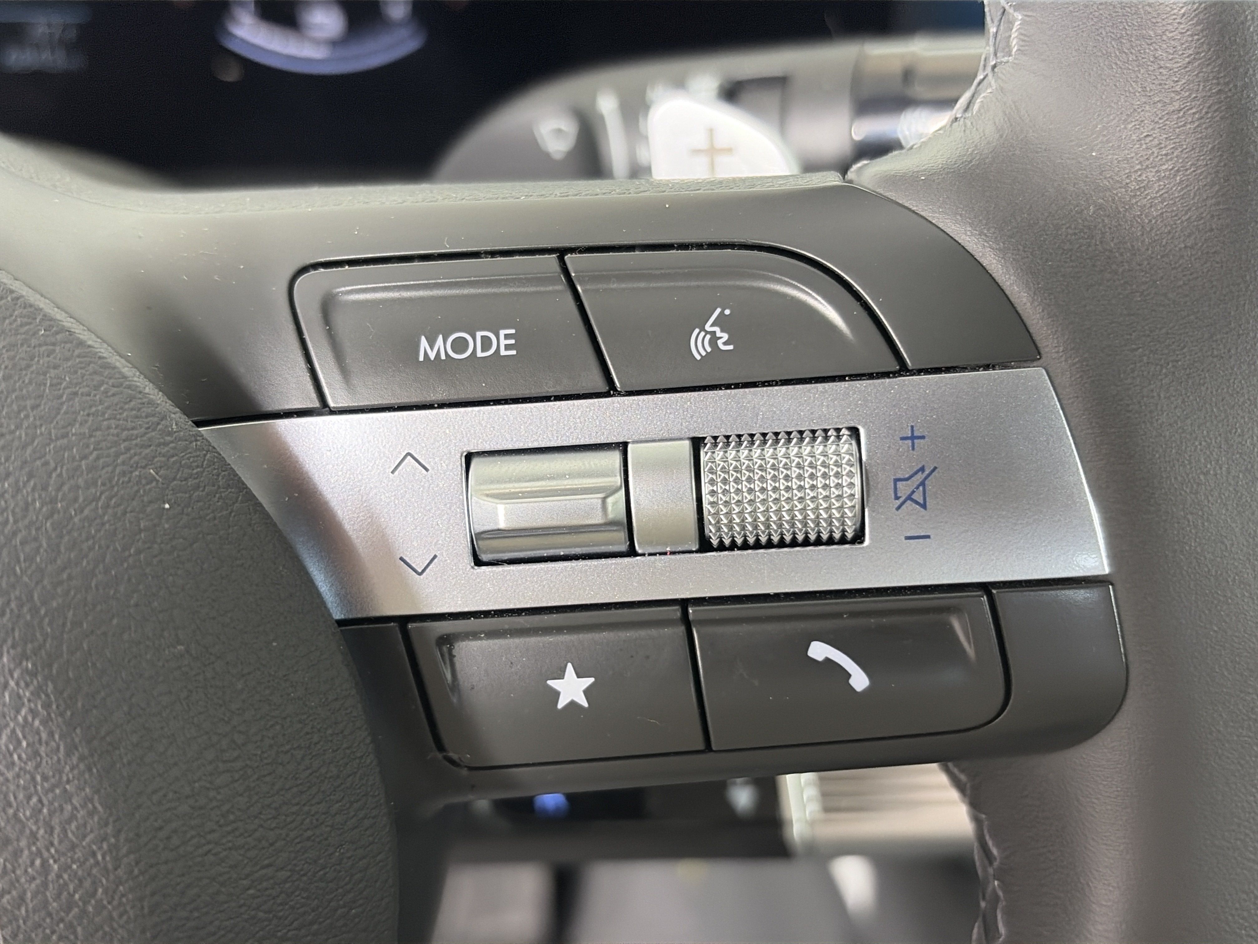 New 2025 Hyundai Sonata SEL FWD image 30