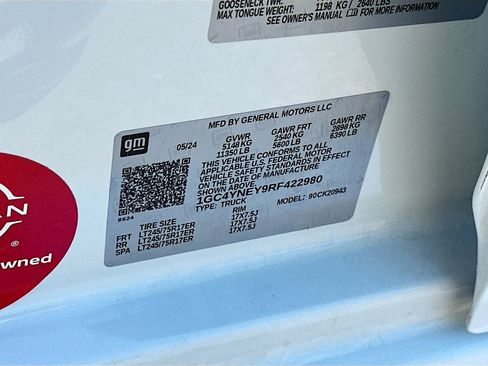 Used 2024 Chevrolet Silverado 2500 LT image 30