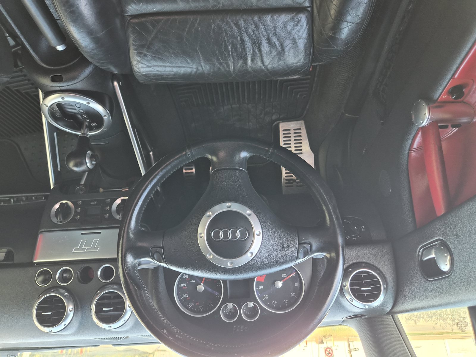 Used 2004 Audi TT 1.8T FWD image 9