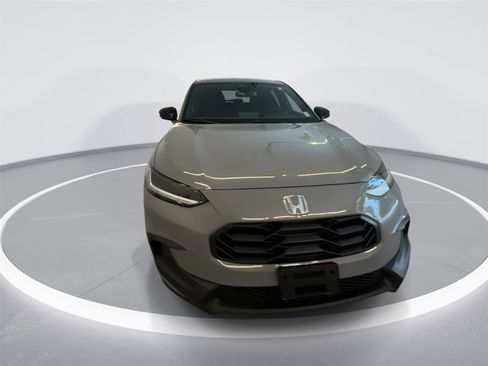 Used 2024 Honda HR-V Sport image 2
