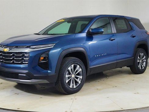 New 2026 Chevrolet Equinox LT image 3