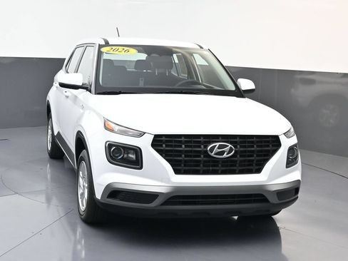 Certified 2026 Hyundai Venue SE FWD image 9