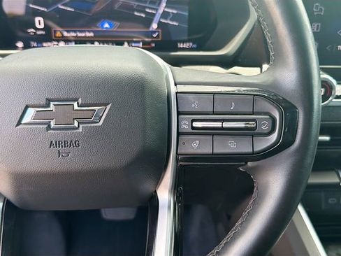Used 2025 Chevrolet Colorado Trail Boss AWD/4WD image 36