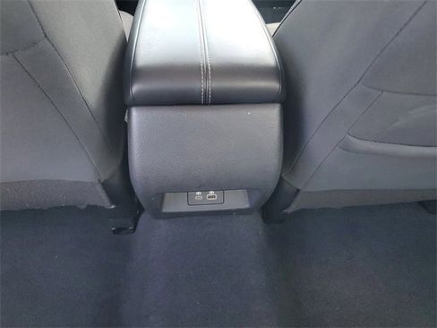 Used 2024 Nissan Altima 2.5 SV image 16