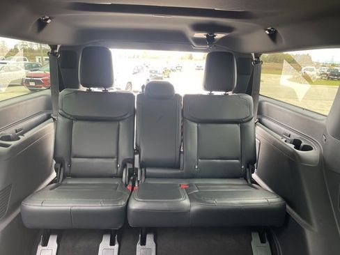 New 2025 Ford Expedition Max Platinum w/ Stealth Performance Package image 34