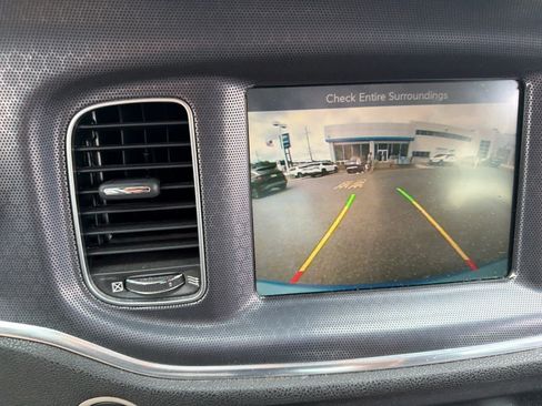 Used 2016 Dodge Charger SRT w/ Harman/Kardon Audio Group RWD image 9