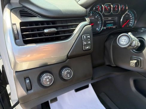 Used 2019 Chevrolet Tahoe LT AWD/4WD image 13