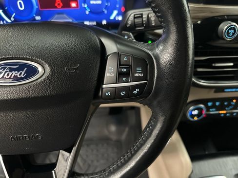 Used 2020 Ford Escape Titanium AWD/4WD image 16