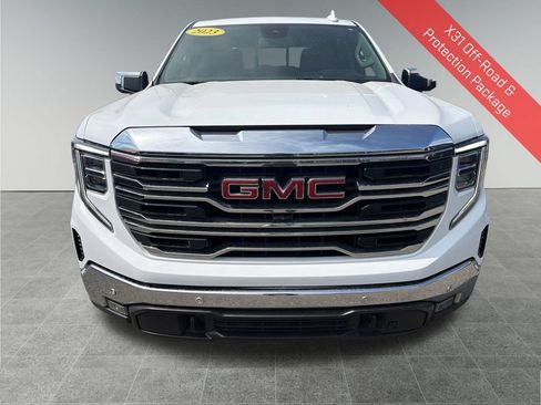 Used 2023 GMC Sierra 1500 SLT w/ SLT Premium Plus Package AWD/4WD image 10