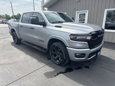 Used 2025 RAM 1500 Big Horn AWD/4WD image 1