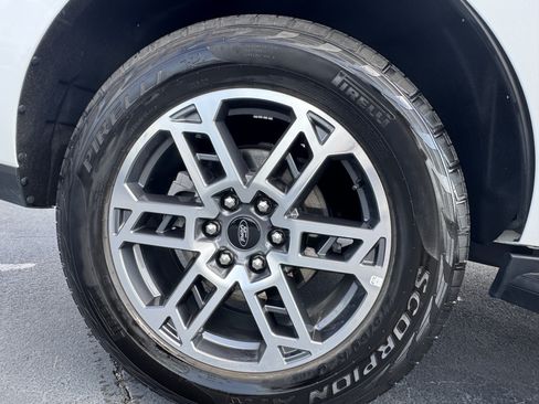 Certified 2025 Ford Expedition Active AWD/4WD image 22