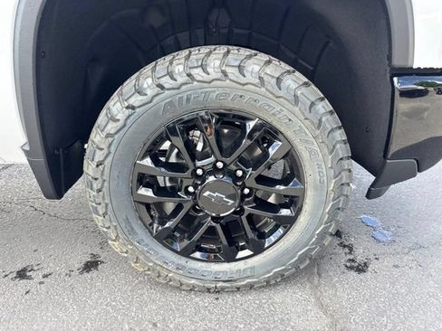 New 2026 Chevrolet Silverado 3500 LT w/ Trail Boss Package AWD/4WD image 9