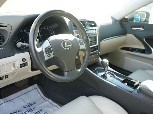 Used 2011 Lexus IS 250 RWD image 8
