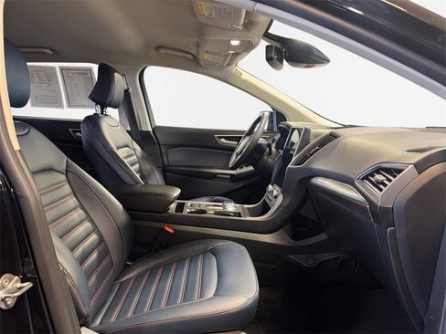 Used 2024 Ford Edge SEL w/ Sport Appearance Package image 26