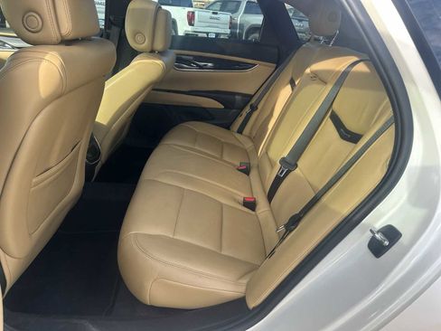 Used 2013 Cadillac XTS Luxury image 26