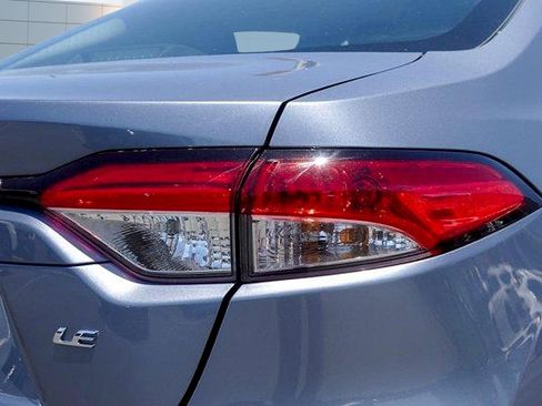 Used 2024 Toyota Corolla LE FWD image 5