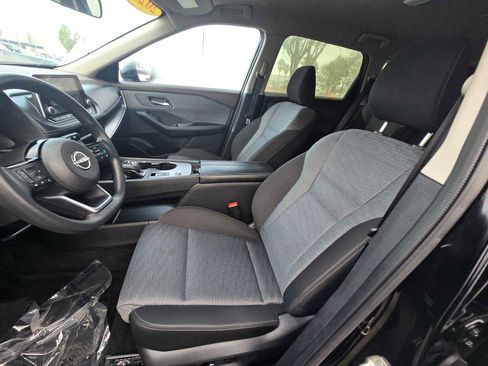 Used 2023 Nissan Rogue SV image 23