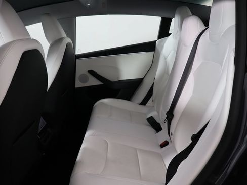 Used 2024 Tesla Model 3 Long Range AWD/4WD image 8