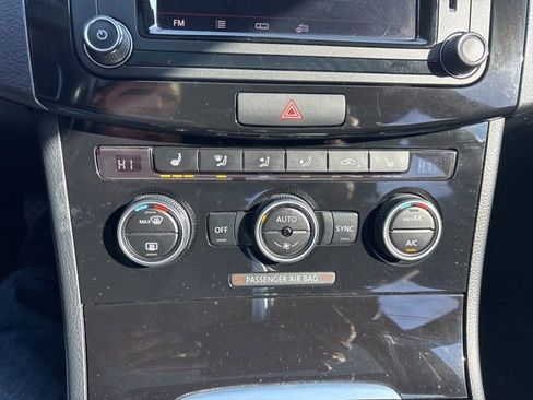 Used 2017 Volkswagen CC R-Line Executive image 16