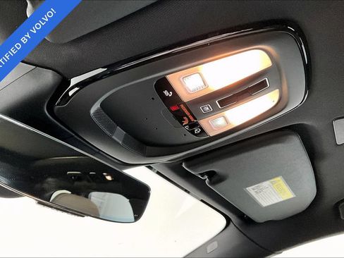 Certified 2026 Volvo XC60 B5 Plus AWD/4WD image 32