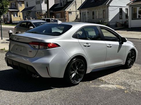 Used 2025 Toyota Corolla SE FWD image 5