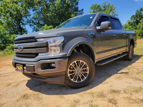 Used 2018 Ford F150 Lariat w/ Equipment Group 502A Luxury AWD/4WD image 2