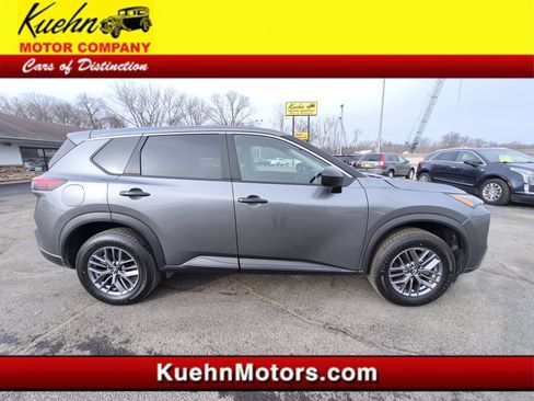 Used 2024 Nissan Rogue S image 1