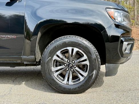 Used 2022 Chevrolet Colorado Z71 image 11