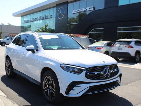 Certified 2025 Mercedes-Benz GLC 350e 4MATIC image 3