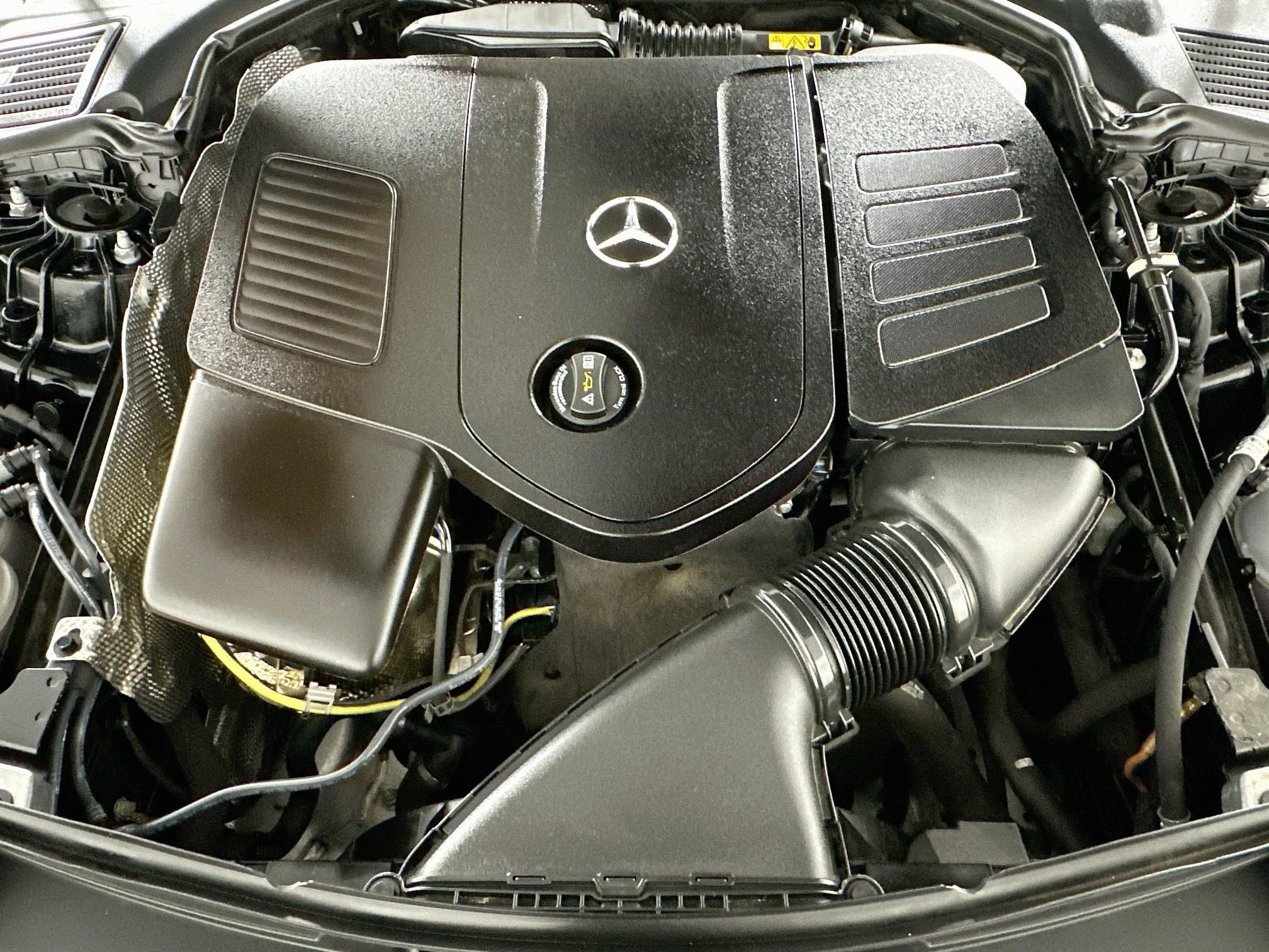 Used 2024 Mercedes-Benz CLE 300 4MATIC Coupe image 27