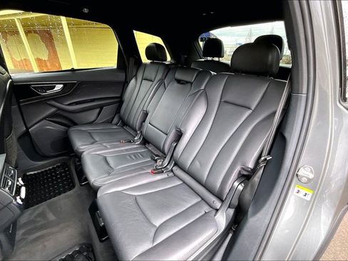Used 2017 Audi Q7 3.0T Premium Plus image 22