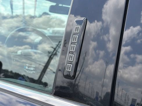 Used 2022 Ford F150 Limited AWD/4WD image 39