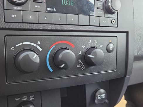 Used 2008 Dodge Dakota Big Horn AWD/4WD image 12