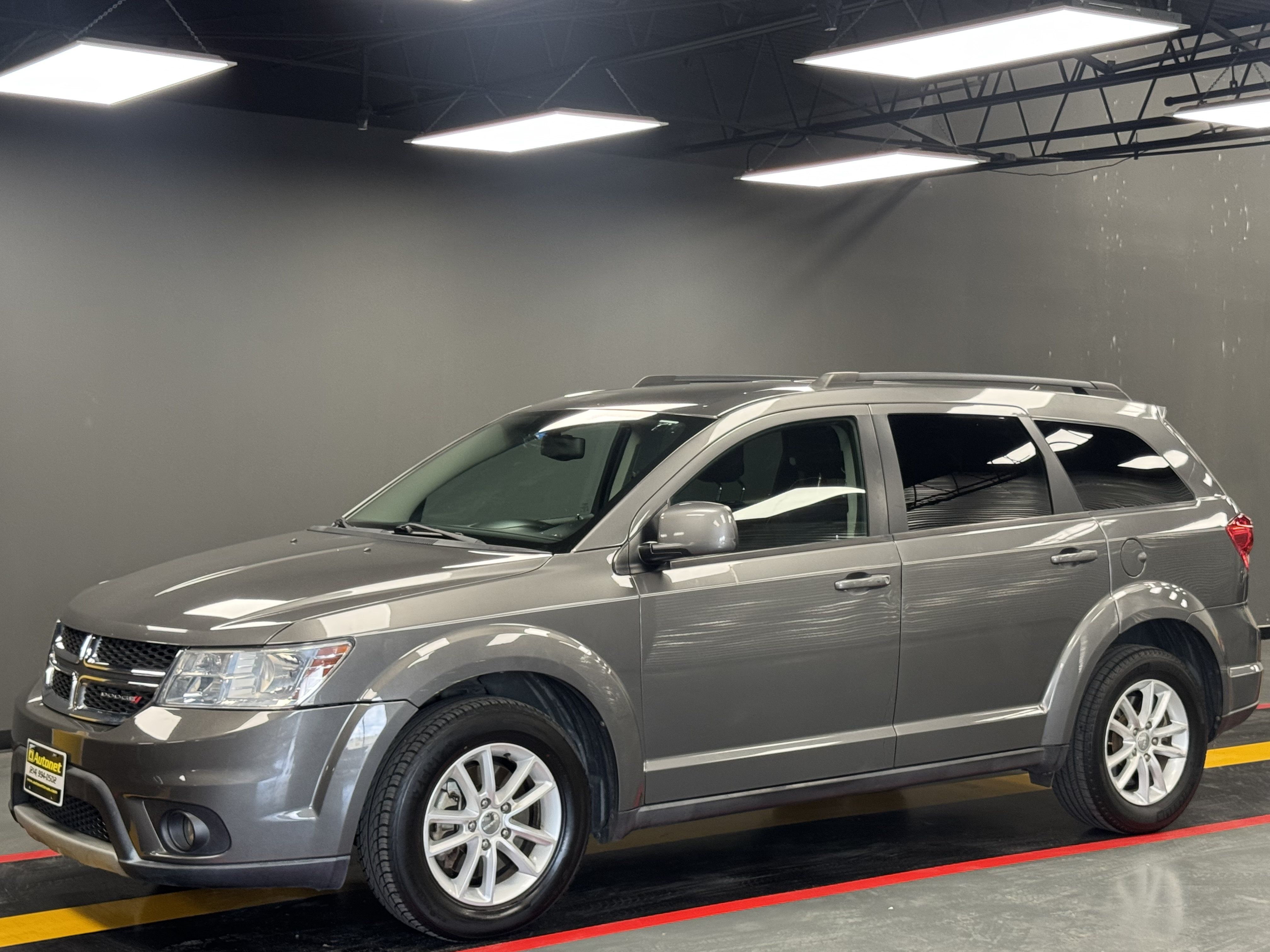 Used 2013 Dodge Journey SXT w/ Flexible Seating Group FWD image 1