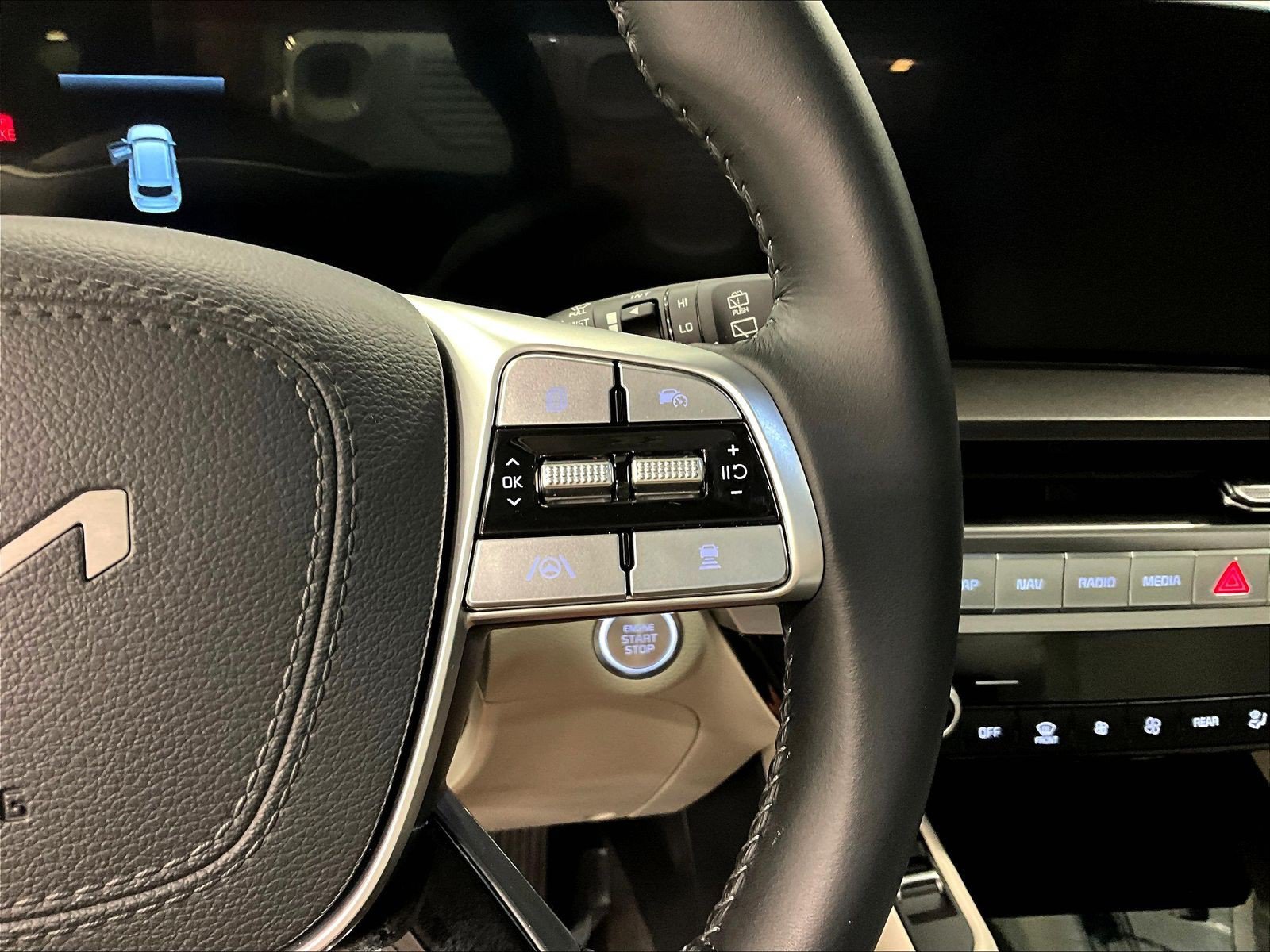 Used 2025 Kia Telluride S FWD image 12