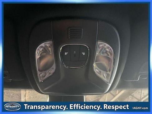 Used 2023 Jeep Compass Latitude AWD/4WD image 31
