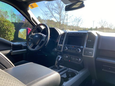 Used 2019 Ford F150 Raptor w/ Equipment Group 802A Luxury image 6