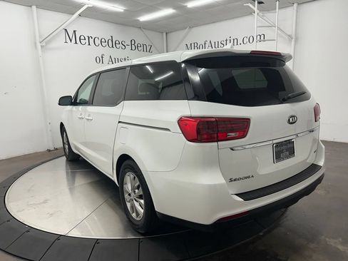 Used 2020 Kia Sedona LX FWD image 5