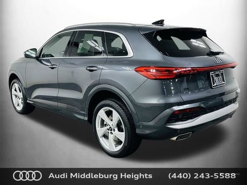 Certified 2025 Audi Q5 Premium w/ Premium Plus AWD/4WD image 5