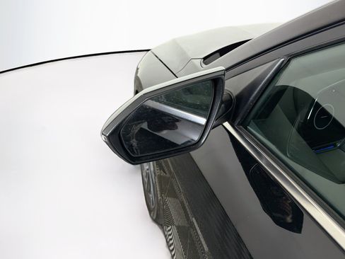 Used 2024 Hyundai Elantra Limited FWD image 16