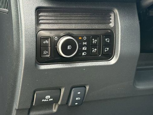 Used 2025 Ford F250 Lariat w/ FX4 Off-Road Package image 23